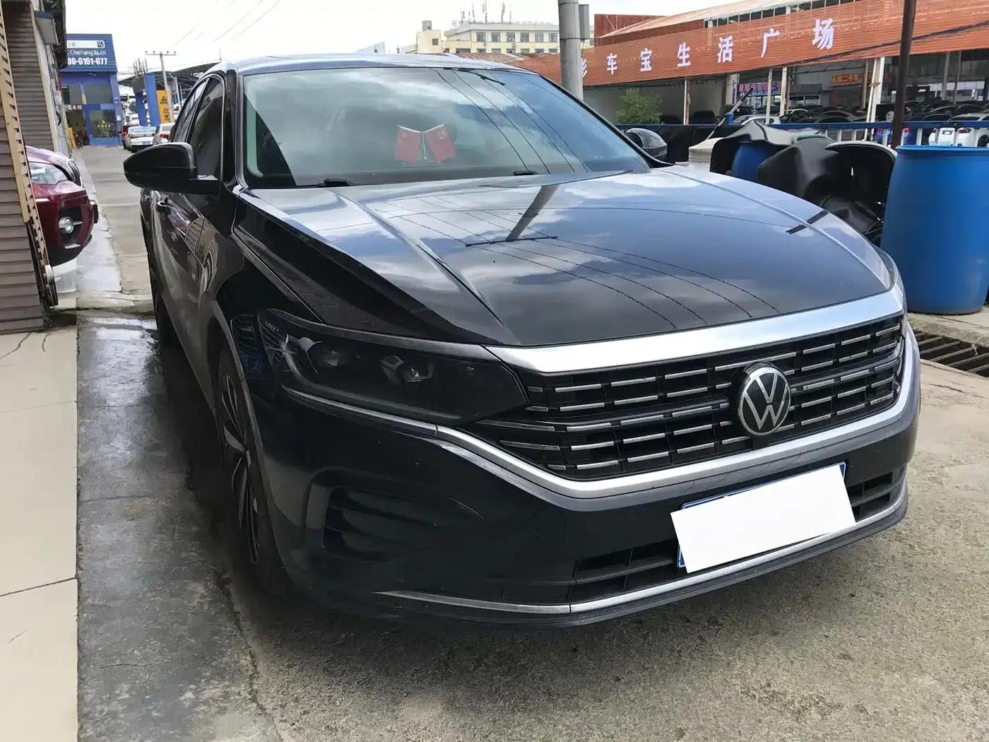 2022 Volkswagen Passat 330TSI Elite Edition — миниатюра 3
