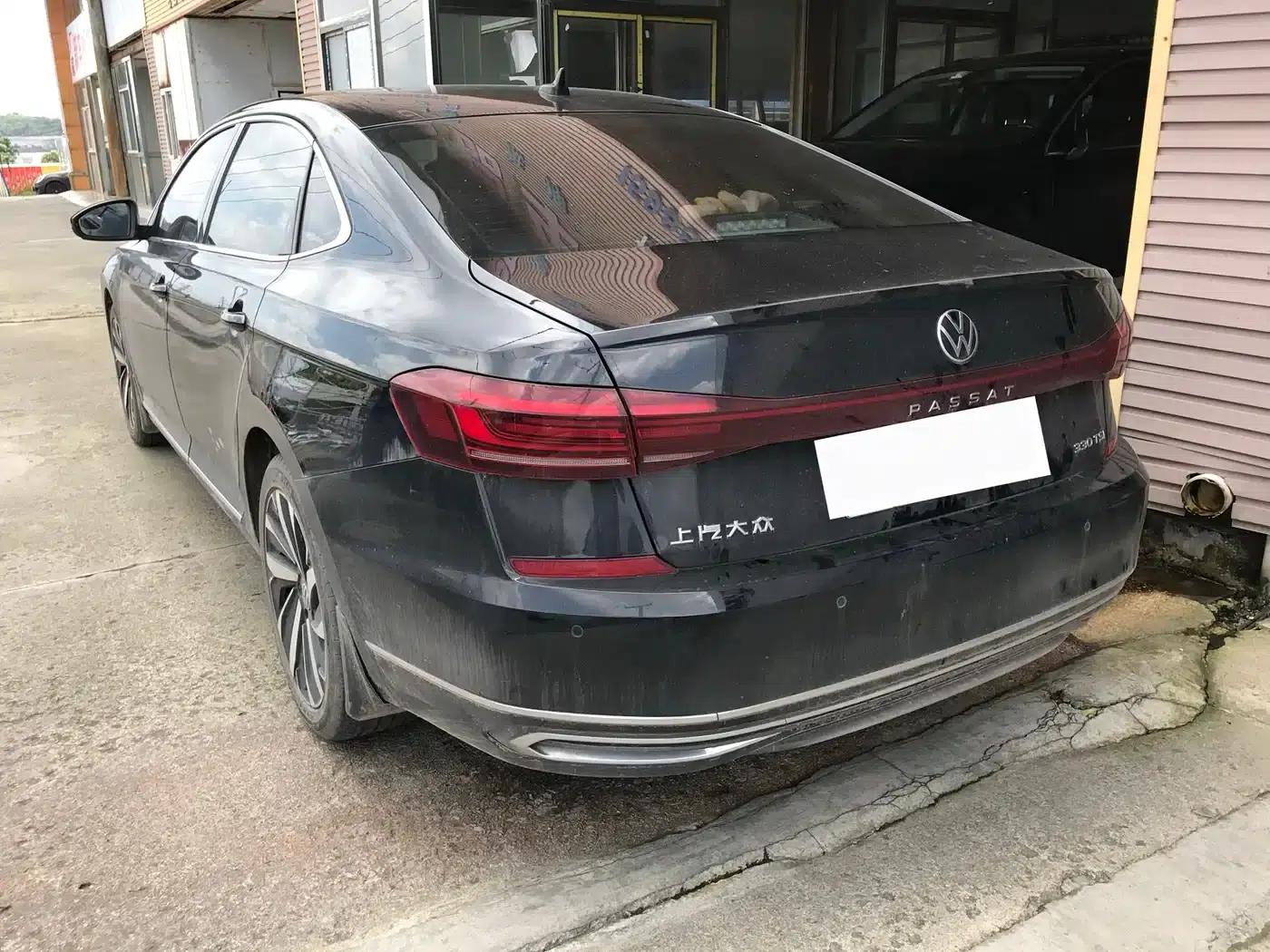 2022 Volkswagen Passat 330TSI Elite Edition — миниатюра 5