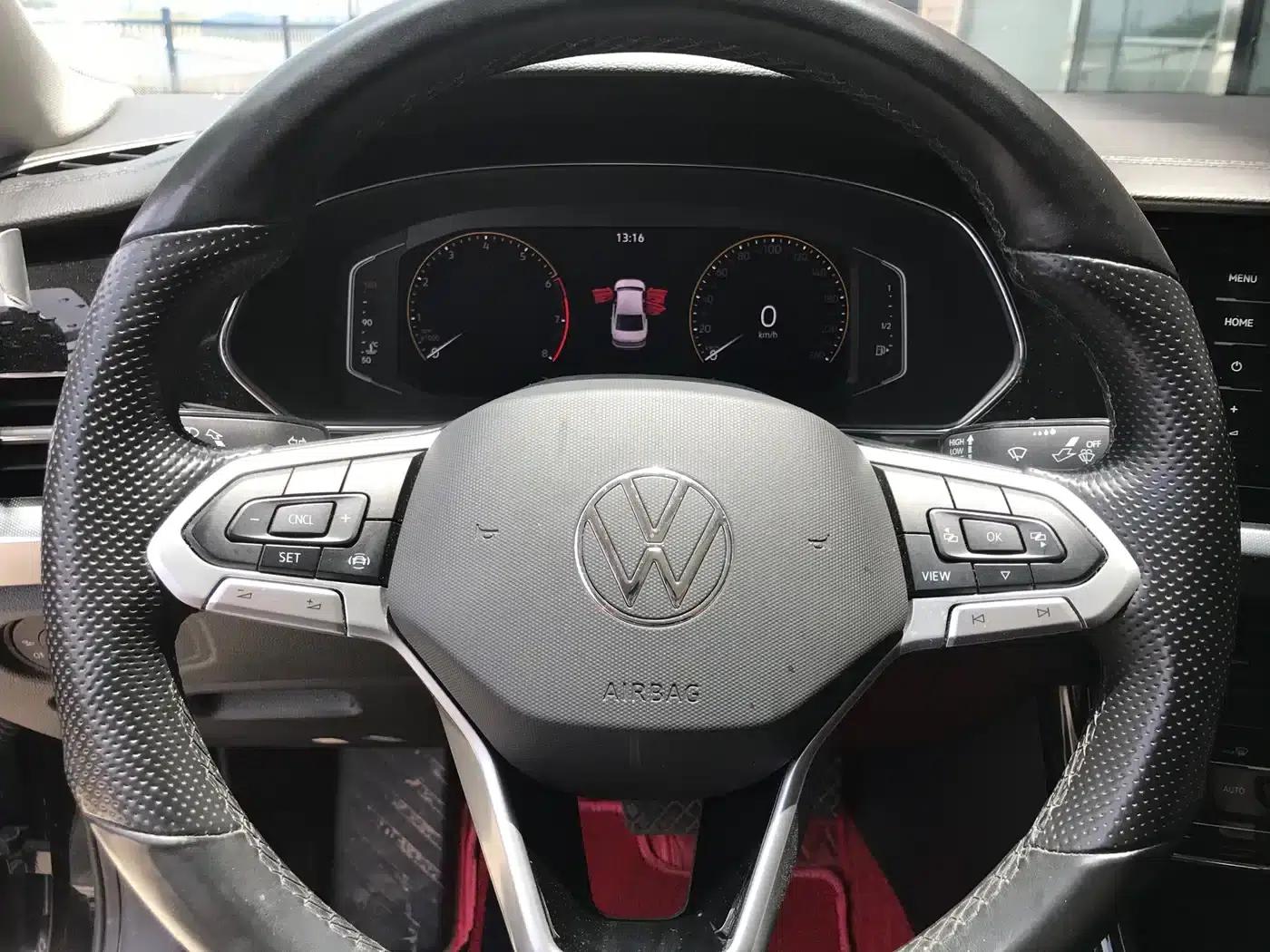 2022 Volkswagen Passat 330TSI Elite Edition — миниатюра 10
