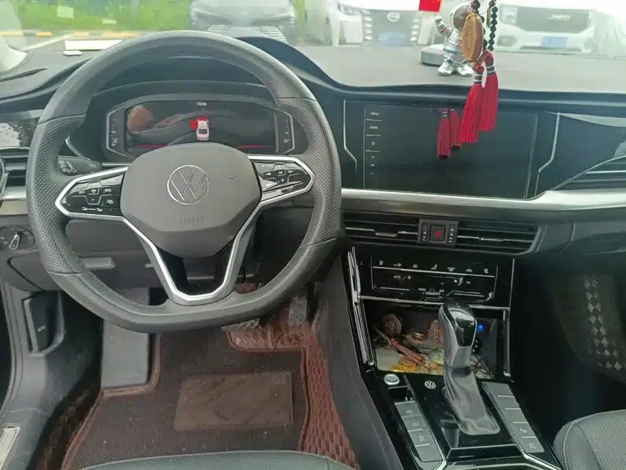 2023 Passat Facelift 330TSI Luxury Edition — миниатюра 12