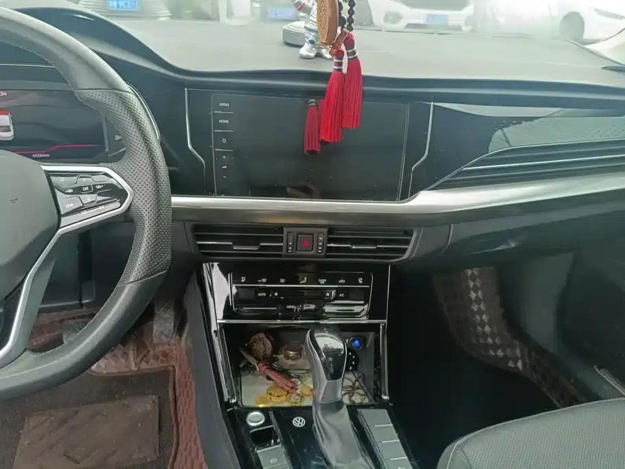2023 Passat Facelift 330TSI Luxury Edition — миниатюра 13