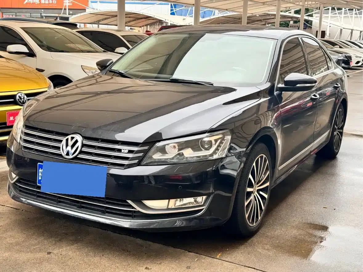 2013 Passat 3.0L V6 DSG Flagship Premium Edition — миниатюра 1