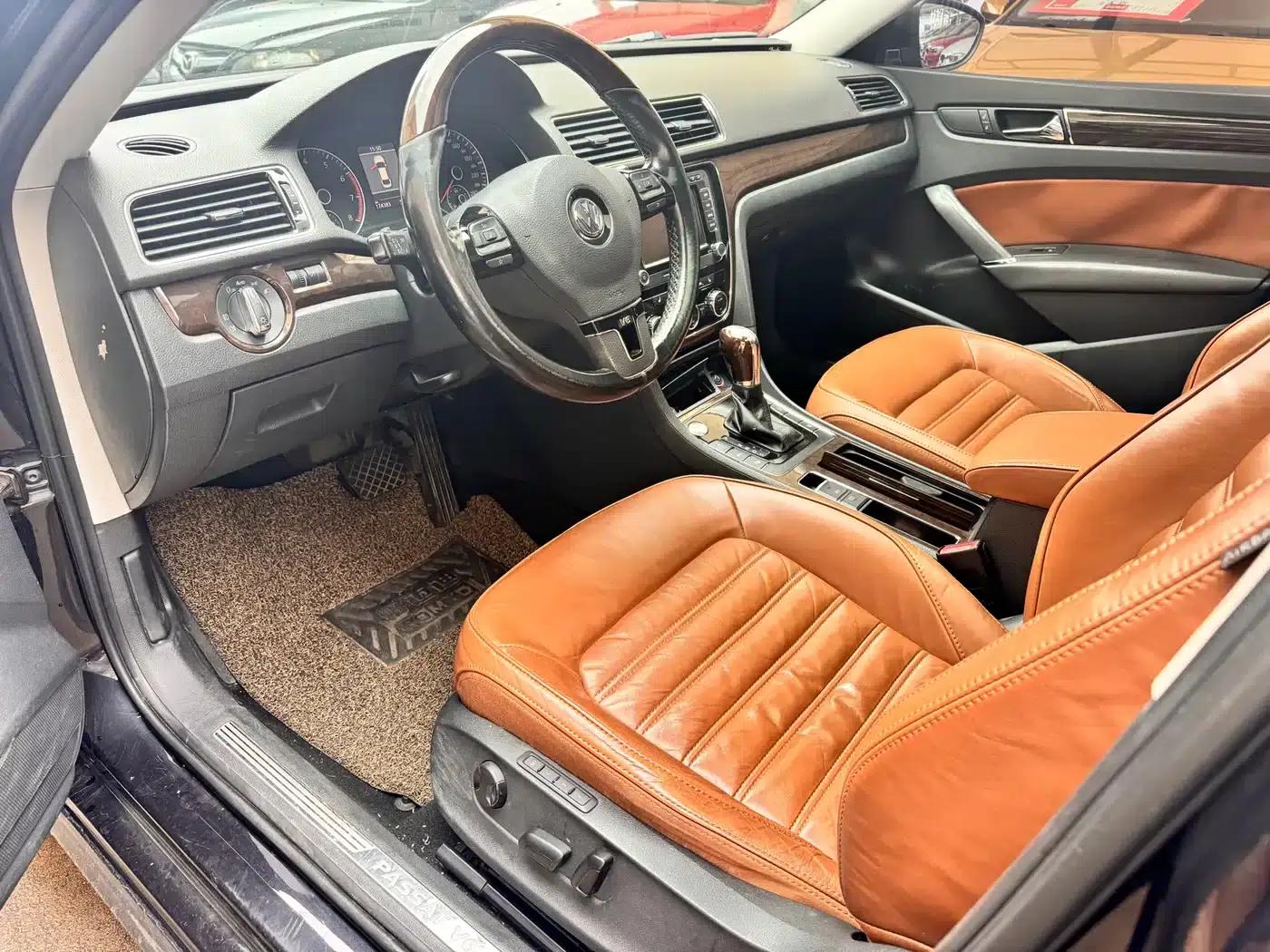 2013 Passat 3.0L V6 DSG Flagship Premium Edition — миниатюра 6