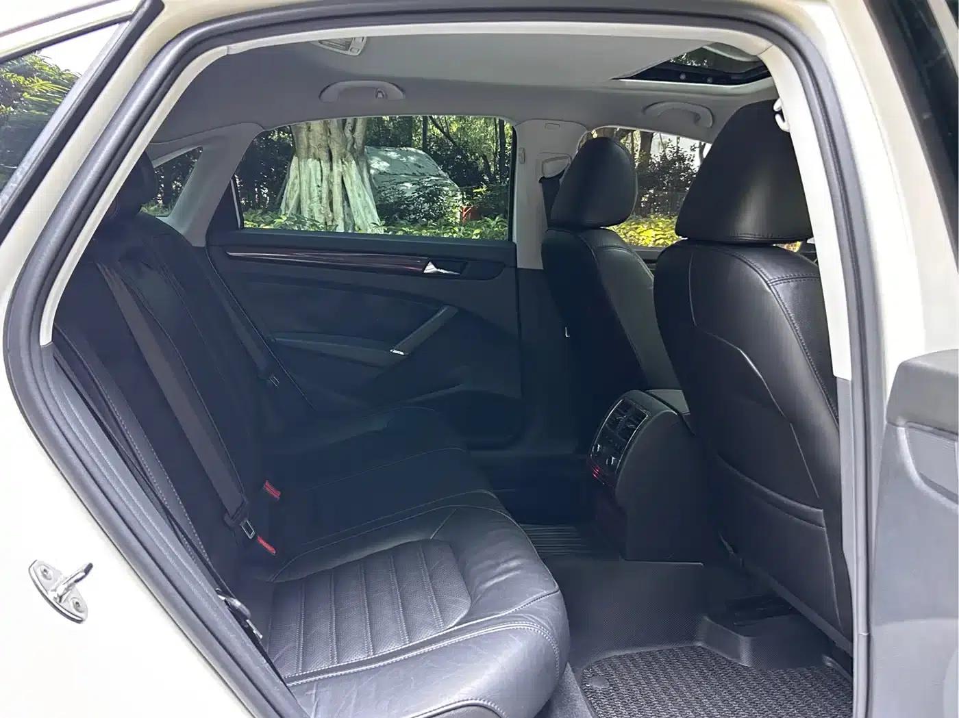 2011 Passat 1.8TSI DSG Royal Edition — миниатюра 8