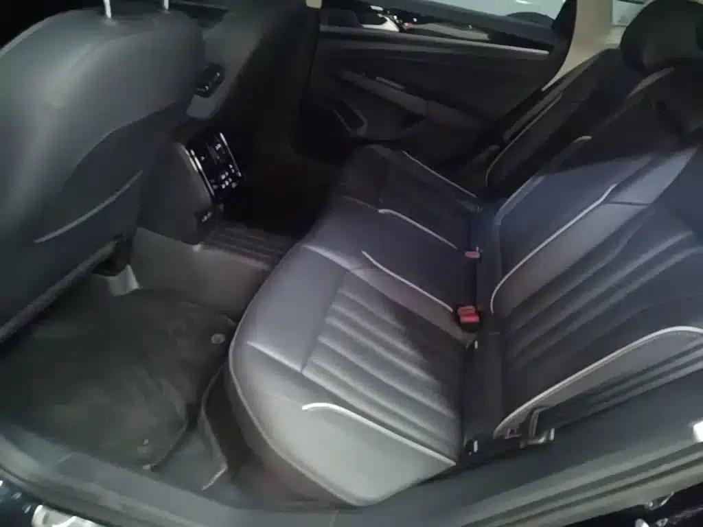 2023 Volkswagen Passat 330TSI Starry Sky Elite Edition — миниатюра 15