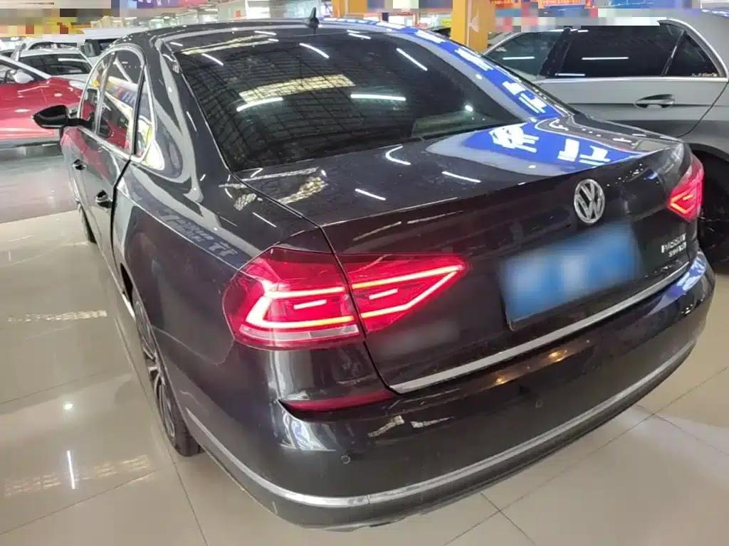 2016 Passat 330TSI DSG Royal Edition — миниатюра 5