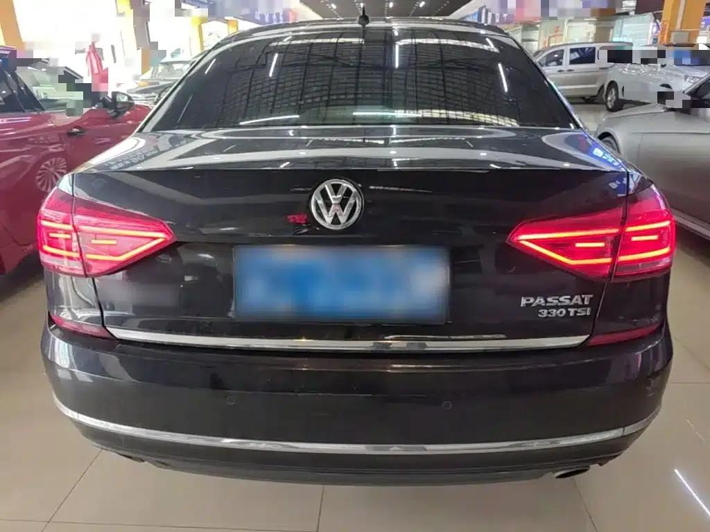 2016 Passat 330TSI DSG Royal Edition — миниатюра 6