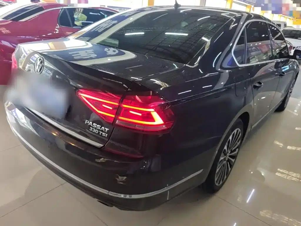 2016 Passat 330TSI DSG Royal Edition — миниатюра 7