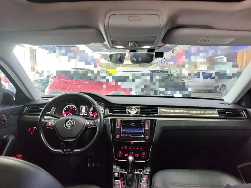 2016 Passat 330TSI DSG Royal Edition — миниатюра 10
