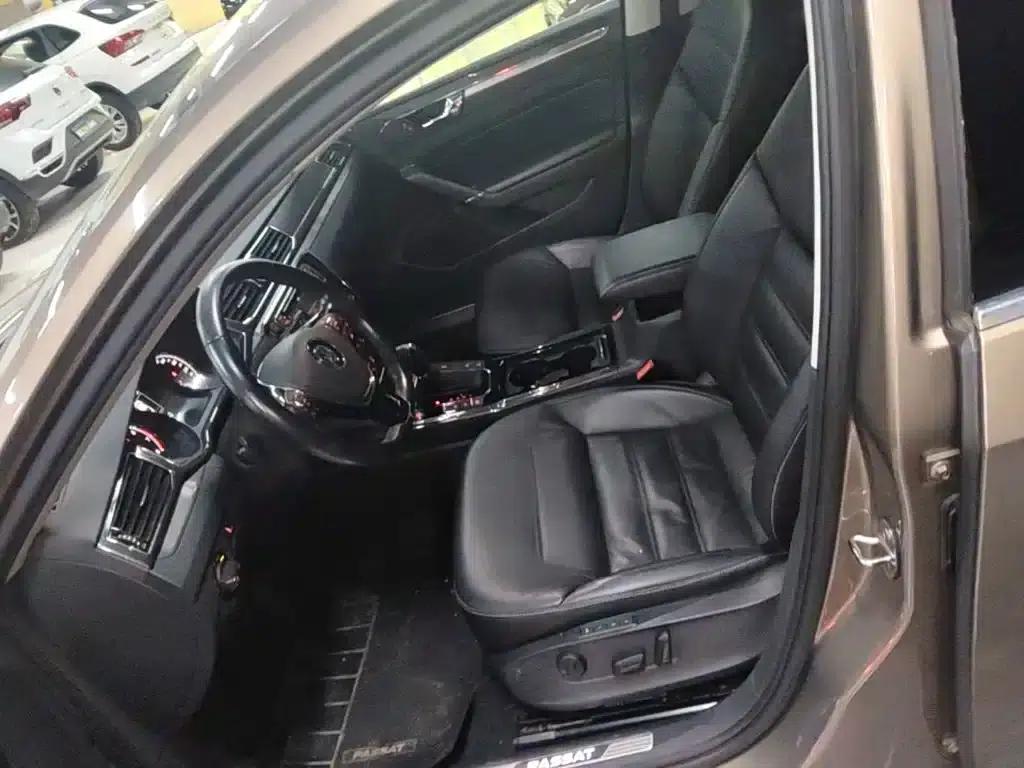 2016 Passat 330TSI DSG Royal Edition — миниатюра 15