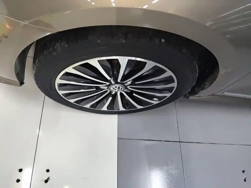 2016 Passat 330TSI DSG Royal Edition — миниатюра 23