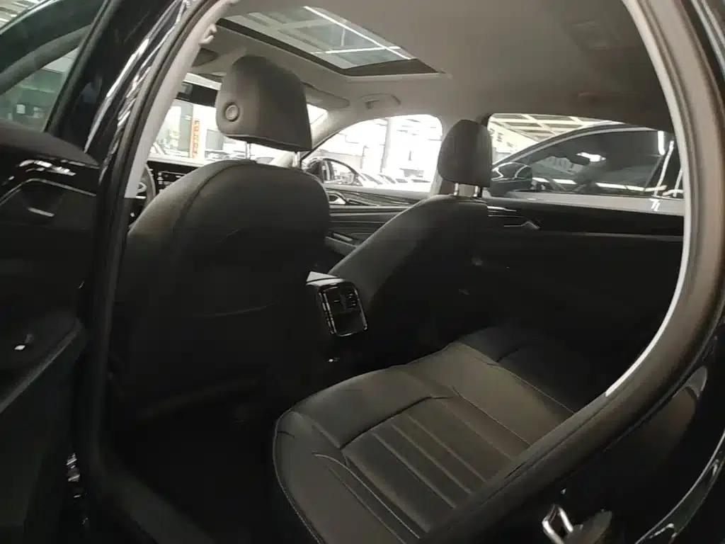 2024 Passat 280TSI Business Edition — миниатюра 17