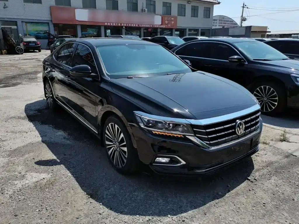 2019 Volkswagen Passat 330TSI Luxury Edition (China VI Emission Standard) — миниатюра 4
