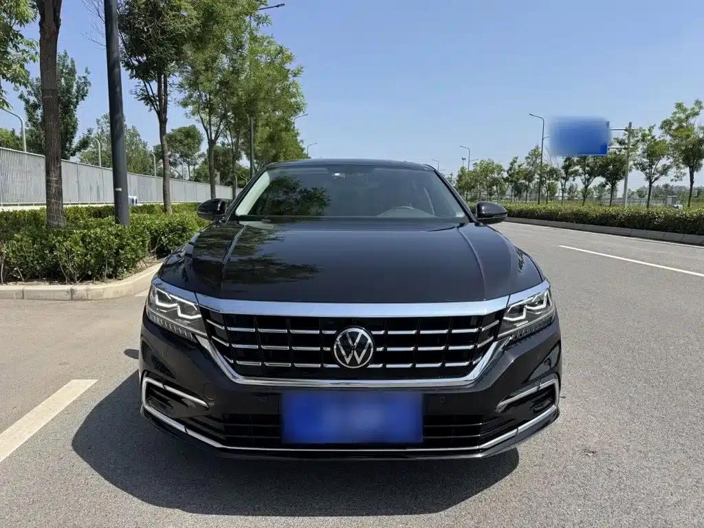 2021 Passat 380TSI Luxury Edition — миниатюра 3