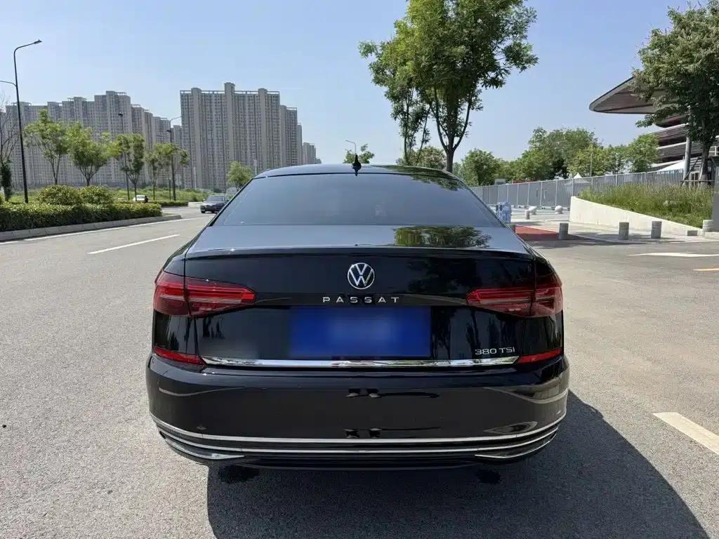 2021 Passat 380TSI Luxury Edition — миниатюра 7