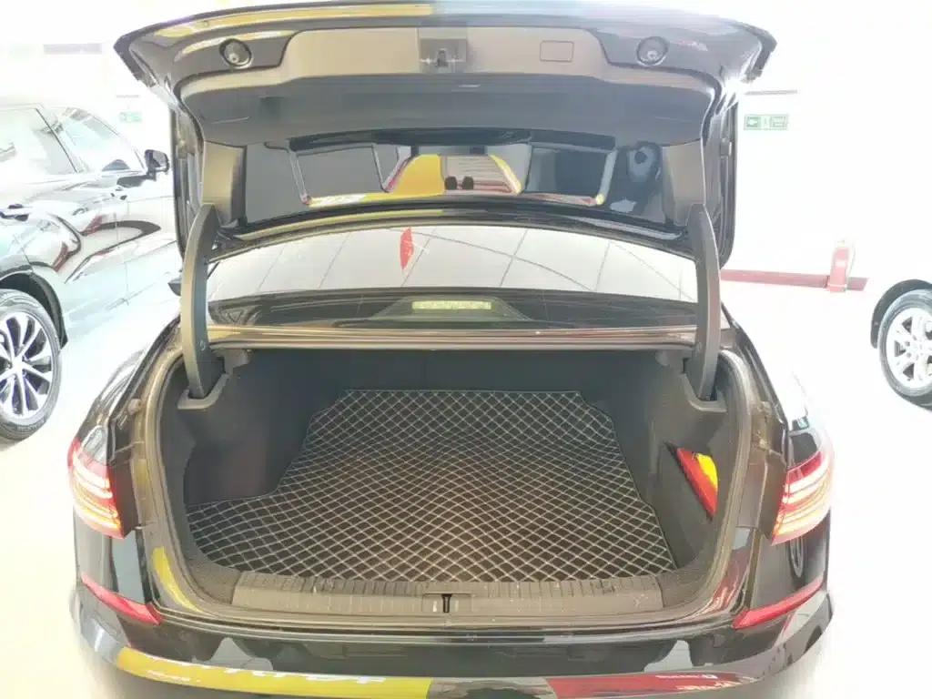 2023 Passat 330TSI Elite Edition — миниатюра 19
