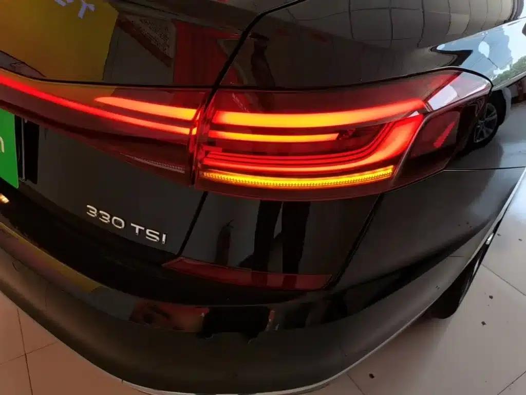 2023 Passat 330TSI Elite Edition — миниатюра 8