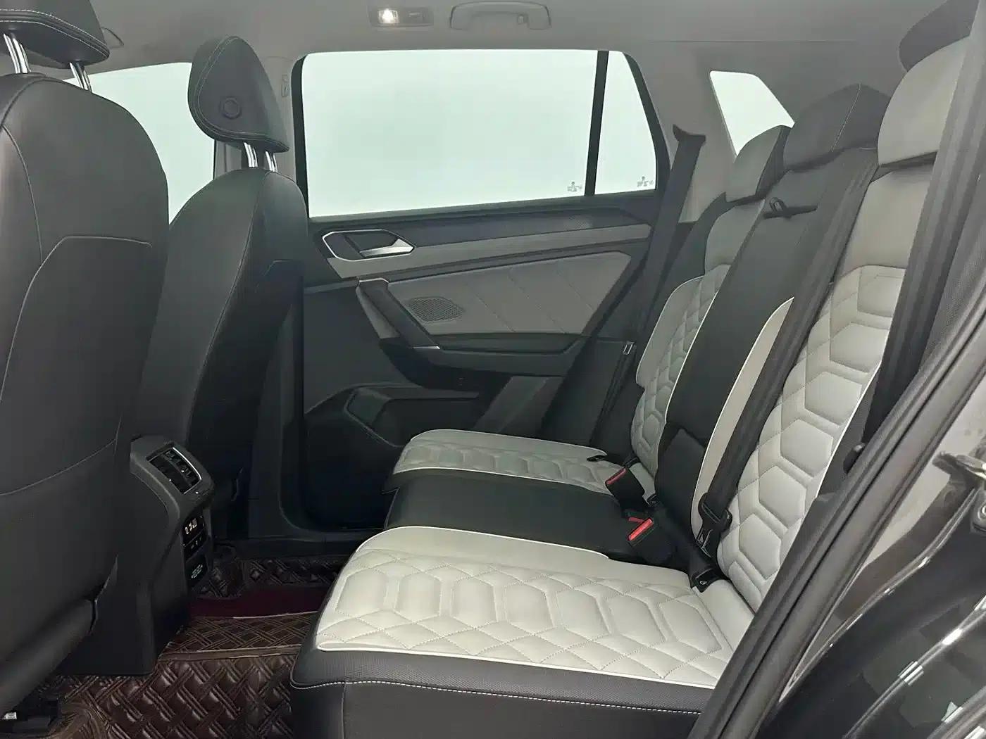Tayron 2023 280TSI 2WD Luxury Plus Advanced Edition — миниатюра 7