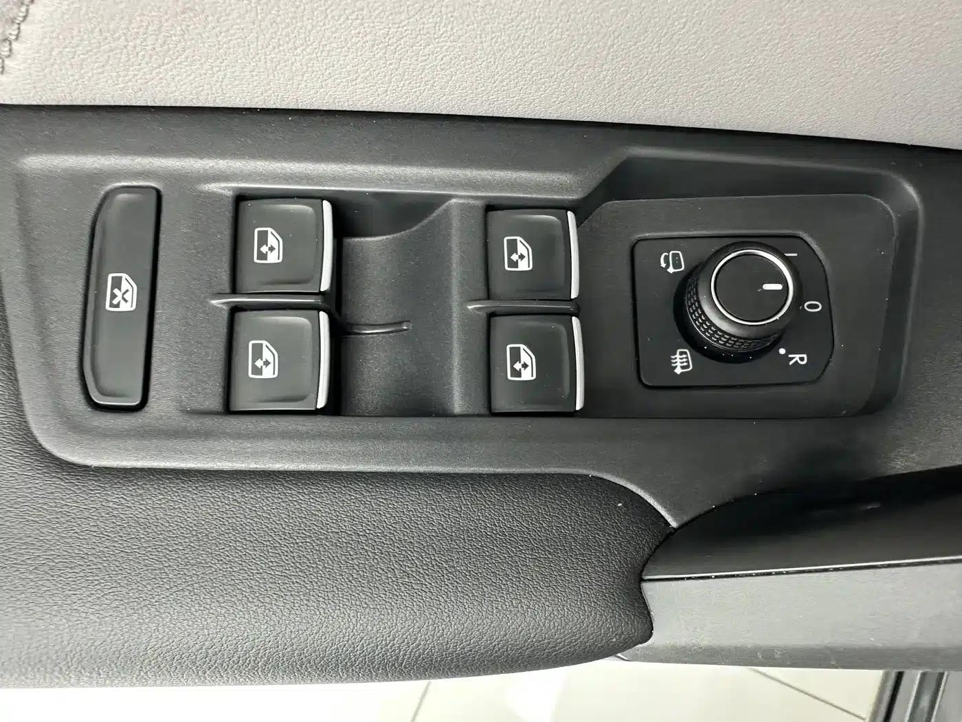 Tayron 2023 280TSI 2WD Luxury Plus Advanced Edition — миниатюра 12