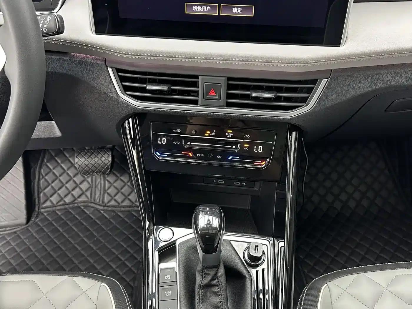 Tayron 2023 280TSI 2WD Luxury Plus Advanced Edition — миниатюра 15