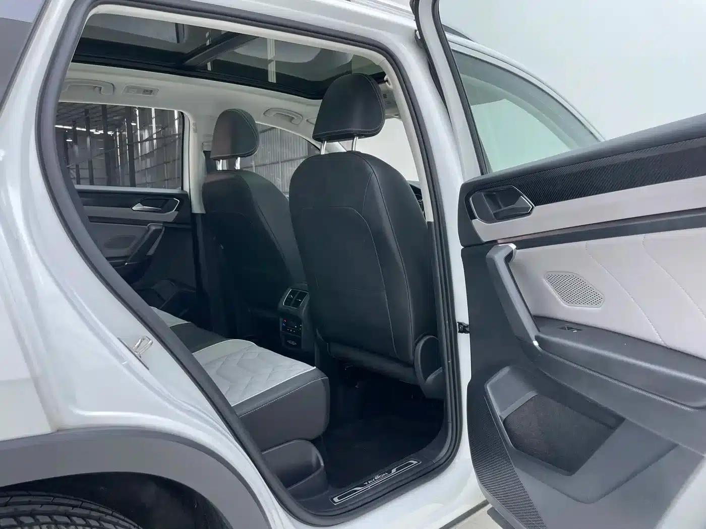 Tayron 2023 280TSI 2WD Luxury Plus Advanced Edition — миниатюра 21