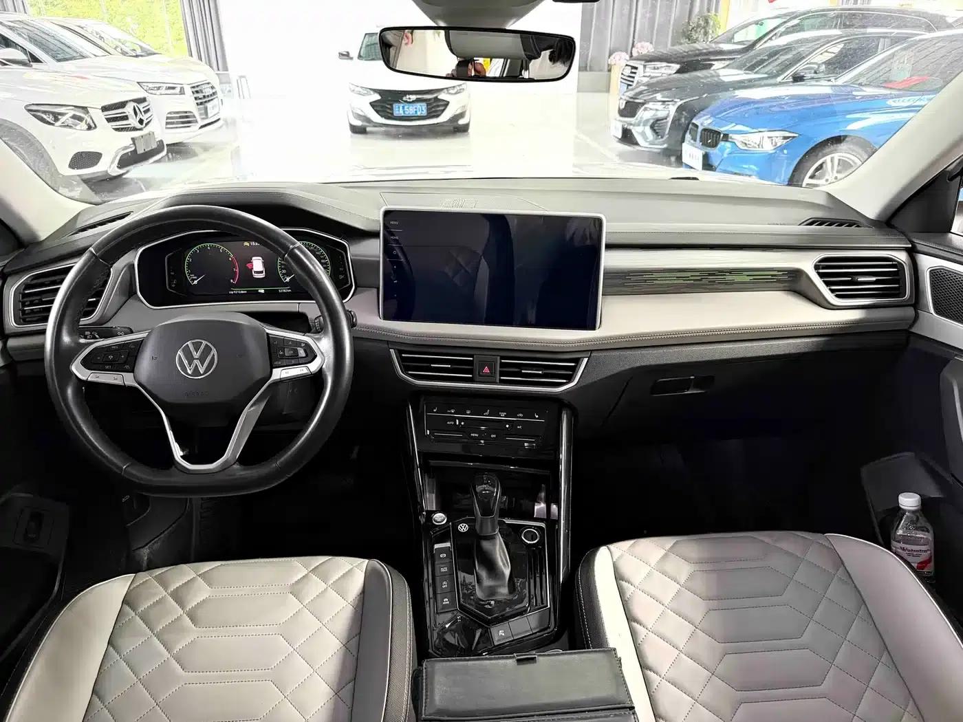 Tayron 2023 330TSI 2WD R-Line High-Performance Edition — миниатюра 5