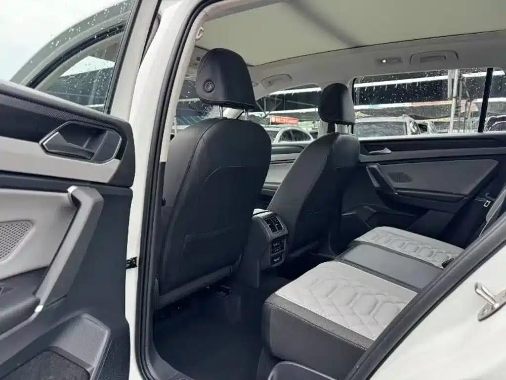 Tayron 2023 280TSI 2WD Luxury Plus Advanced Edition — миниатюра 6
