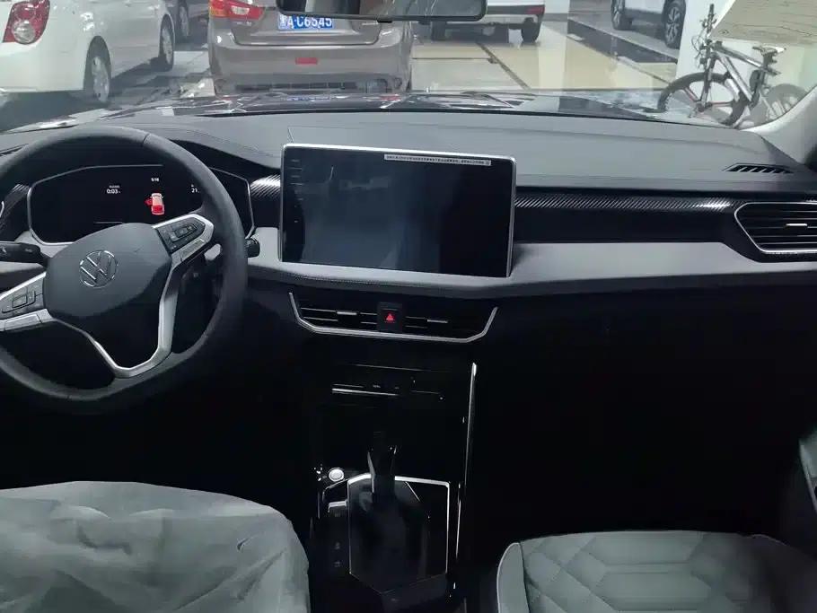 Tayron 2025 Popular Edition 300TSI — миниатюра 12
