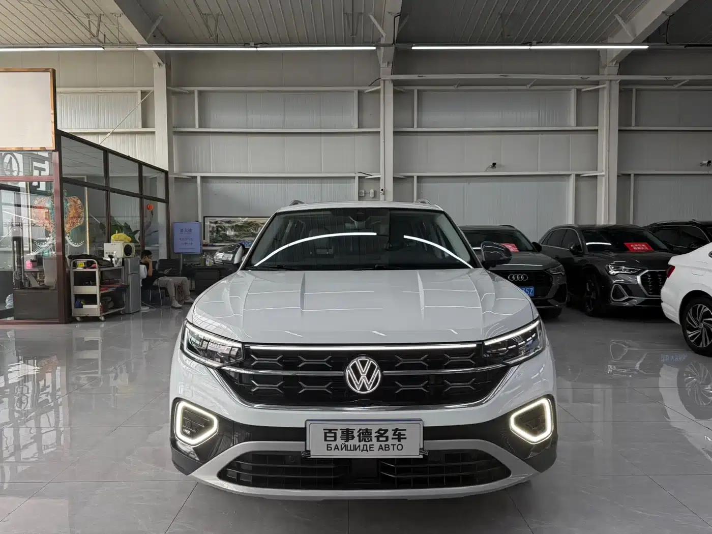 Tayron 2023 280TSI 2WD Luxury Plus Advanced Edition — миниатюра 2