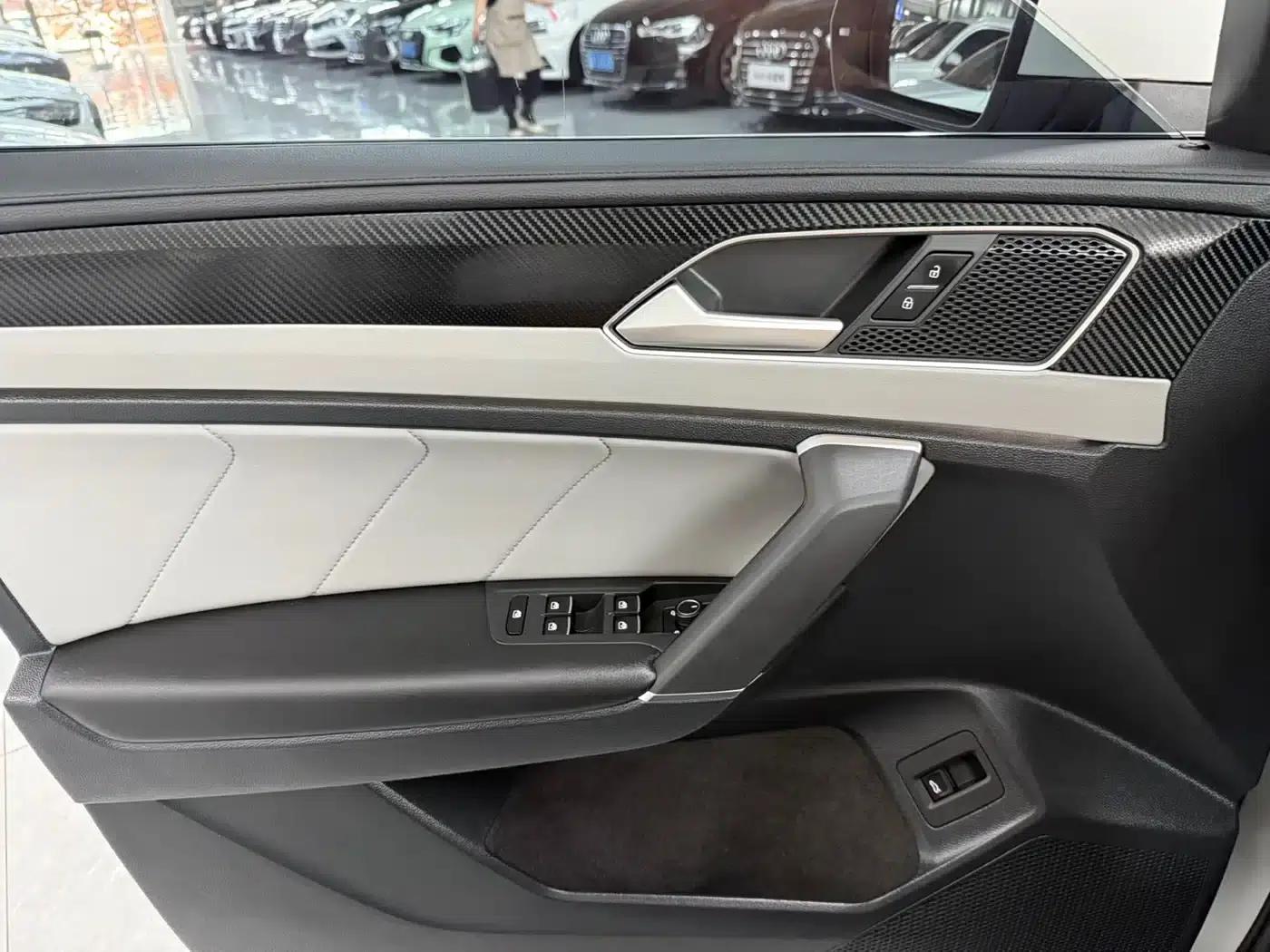 Tayron 2023 280TSI 2WD Luxury Plus Advanced Edition — миниатюра 16