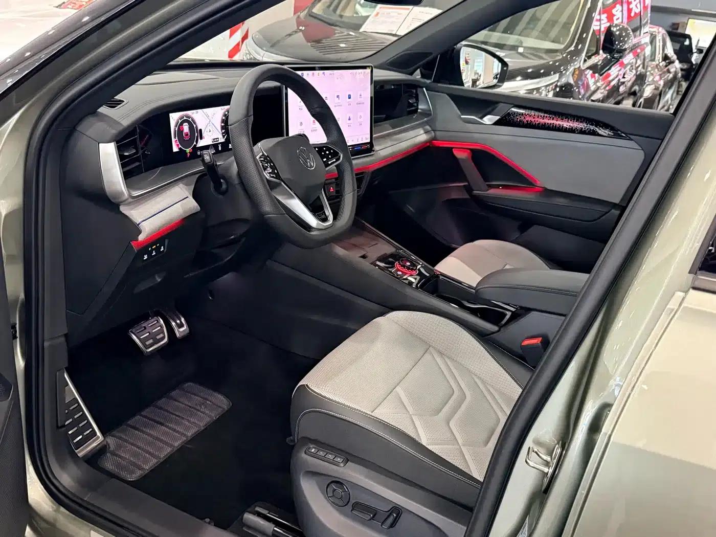 Tayron 2025 Model, Tayron L 380TSI 4WD Luxury Easy Package — миниатюра 16