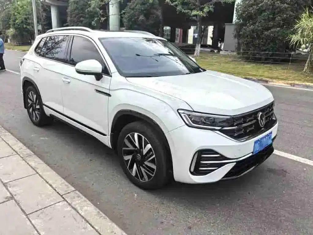 Tayron 2023 330TSI 2WD R-Line High-Performance Edition — миниатюра 3