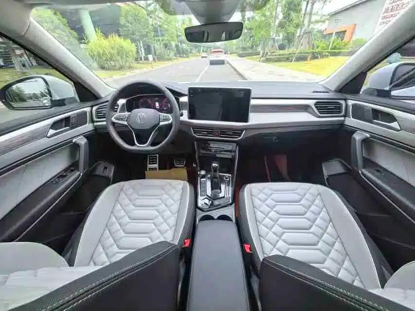 Tayron 2023 330TSI 2WD R-Line High-Performance Edition — миниатюра 8