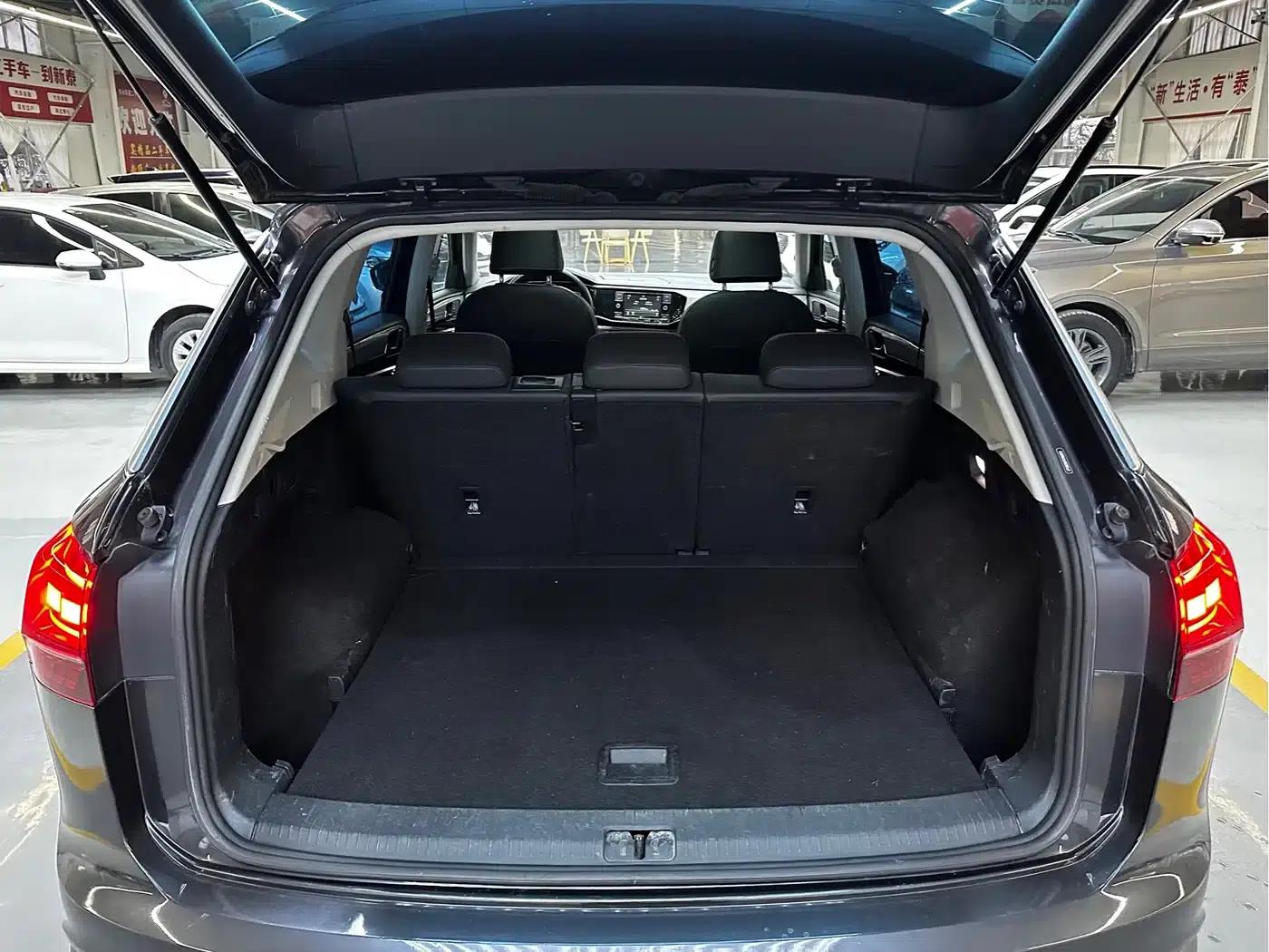 Tayron 2019 330TSI 2WD Luxury Edition (National V Emission Standard) — миниатюра 12