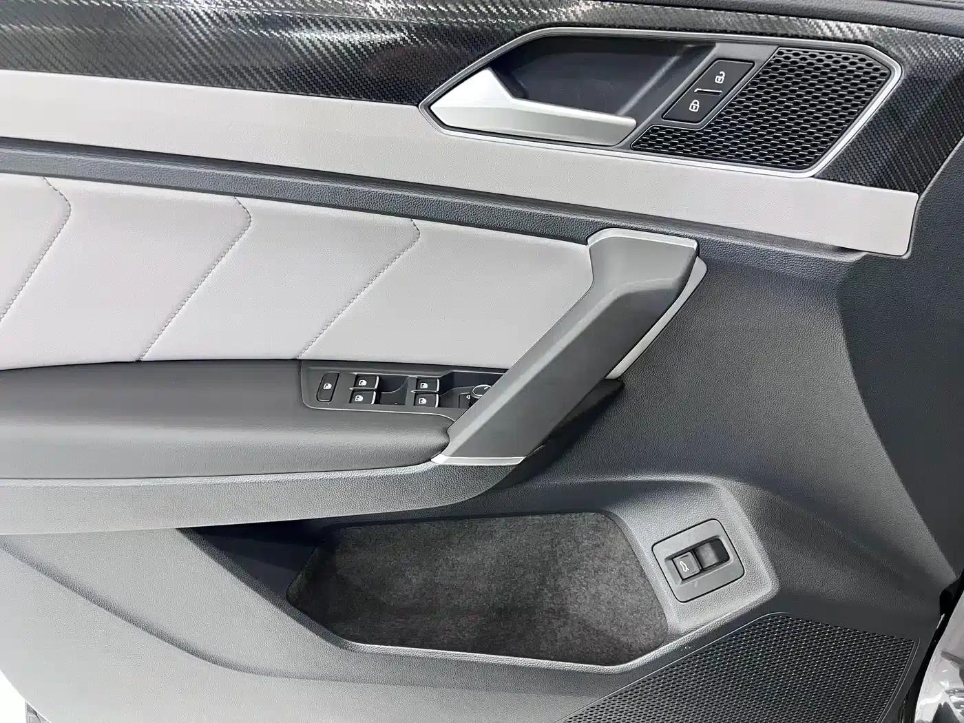 Tayron 2023 280TSI 2WD Luxury Plus Advanced Edition — миниатюра 8