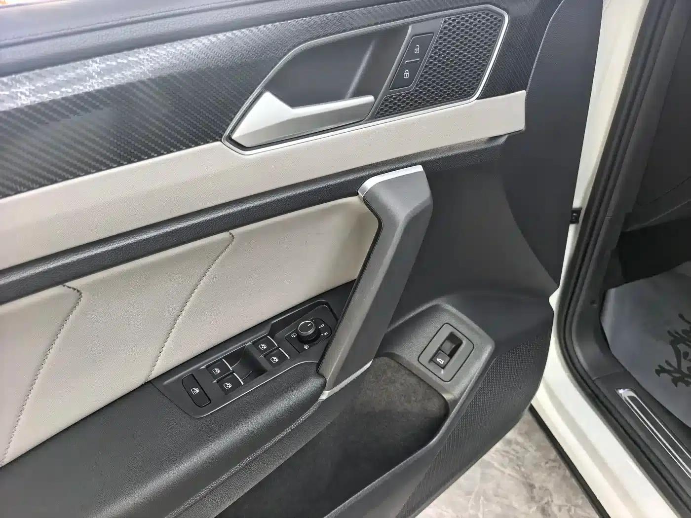 Tayron 2023 280TSI 2WD Luxury Plus Advanced Edition — миниатюра 16