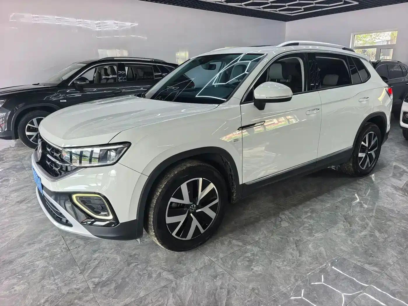 Tayron 2023 280TSI 2WD Luxury Plus Advanced Edition — миниатюра 3