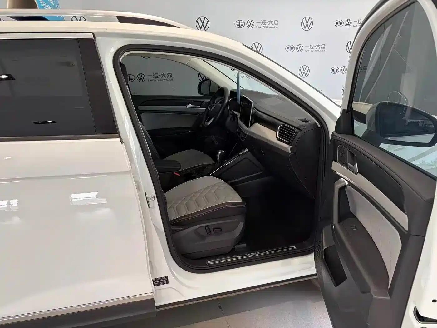 Tayron 2023 280TSI 2WD Luxury Plus Advanced Edition — миниатюра 7
