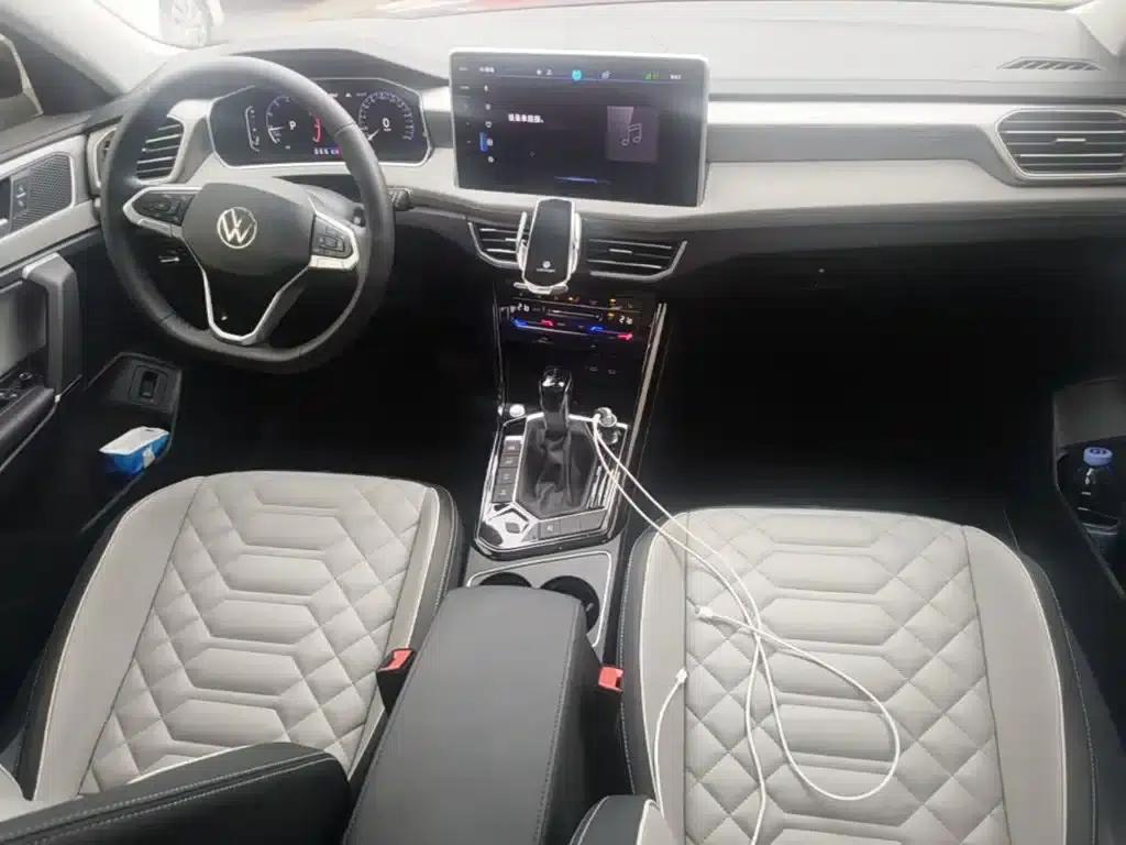 Tayron 2023 330TSI 2WD R-Line High-Performance Edition — миниатюра 10