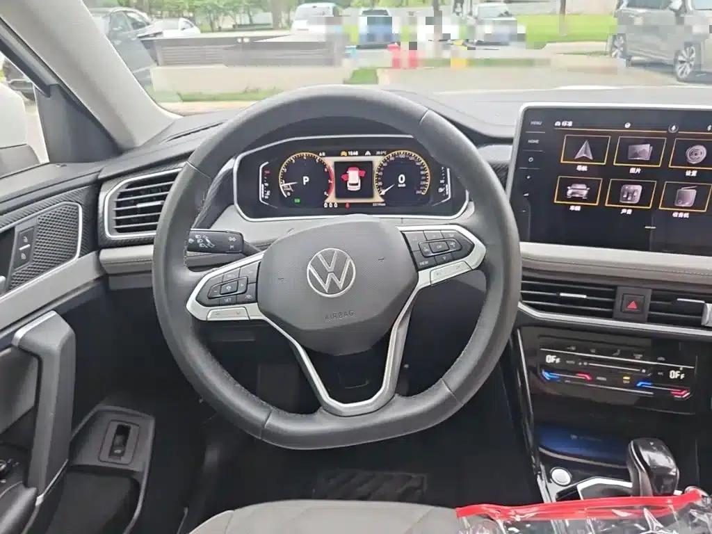 Tayron 2023 330TSI 2WD Luxury Plus Advanced Edition — миниатюра 3