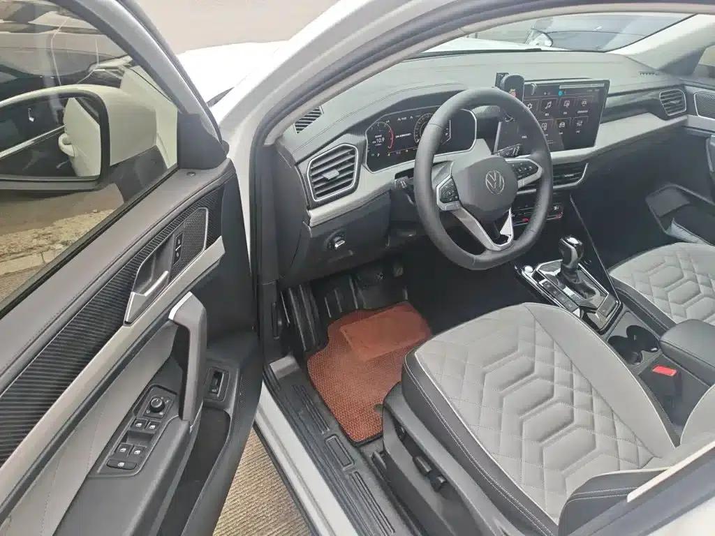 Tayron 2025 Popular Edition 330TSI — миниатюра 13