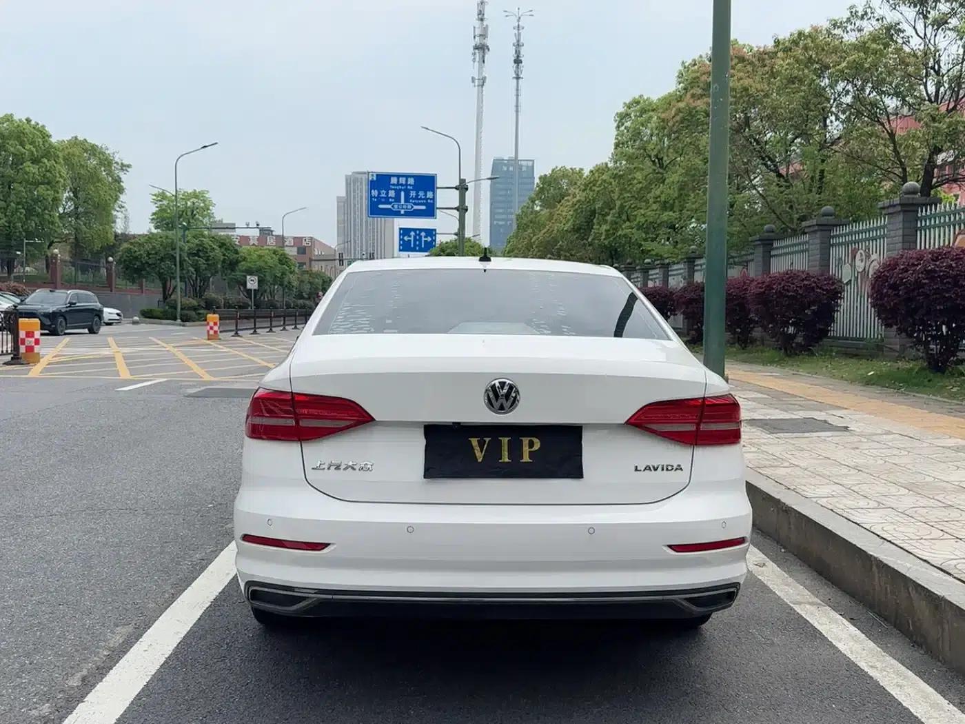 2019 Volkswagen Lavida 1.5L Automatic Comfort Edition (China VI Emission Standard) — миниатюра 8