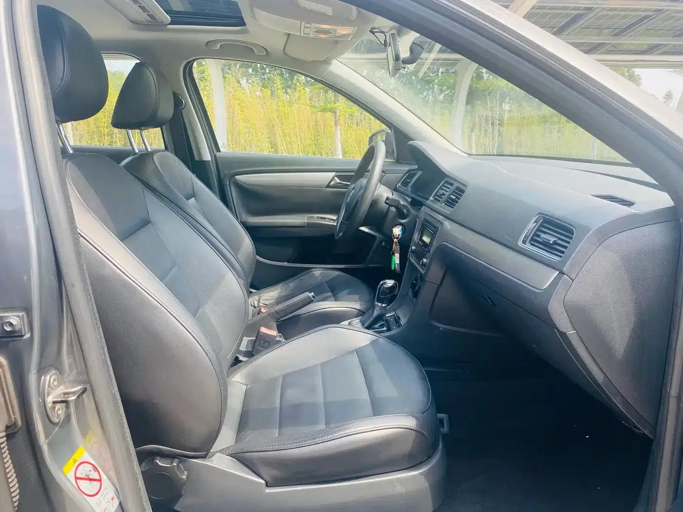 2013 Volkswagen Lavida Facelift 1.4TSI DSG Comfort Edition — миниатюра 14
