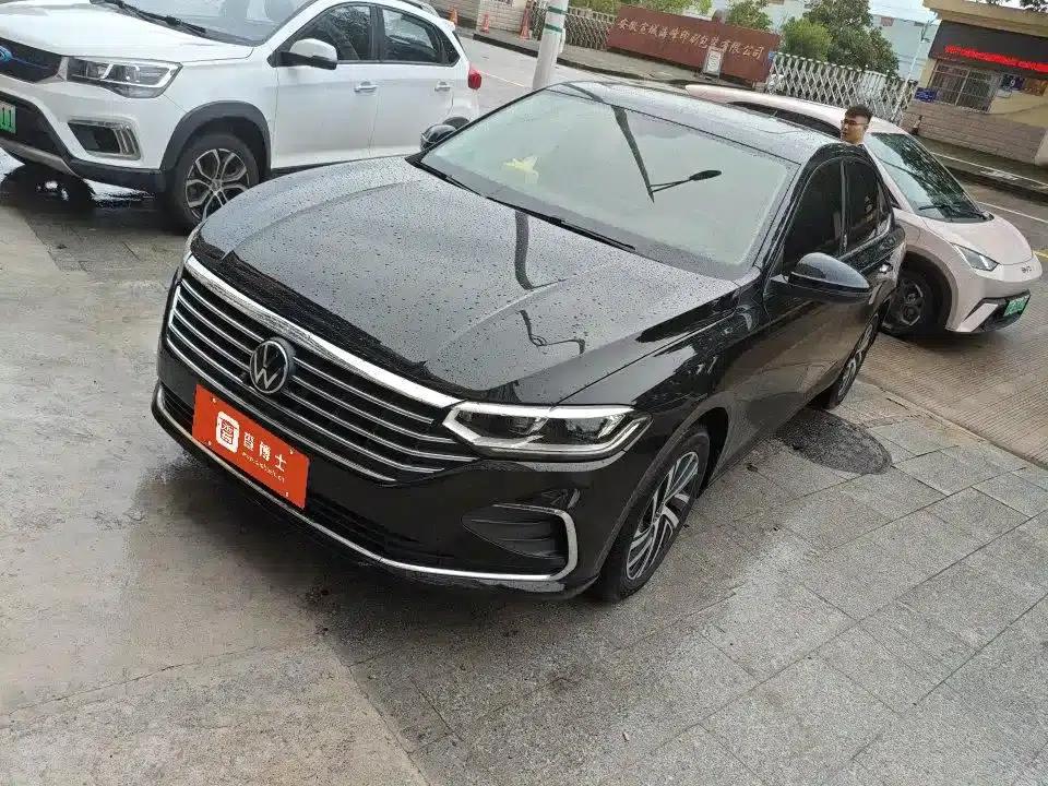 2023 Volkswagen Lavida 1.5L Automatic Full Comfort Edition — миниатюра 1