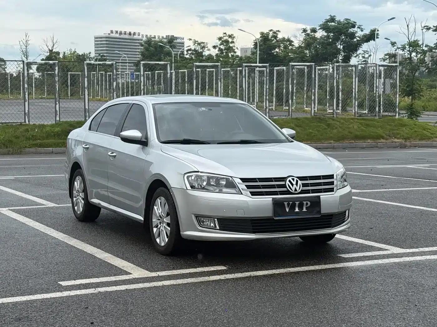 2013 Volkswagen Lavida Facelift 1.4TSI DSG Comfort Edition — миниатюра 3