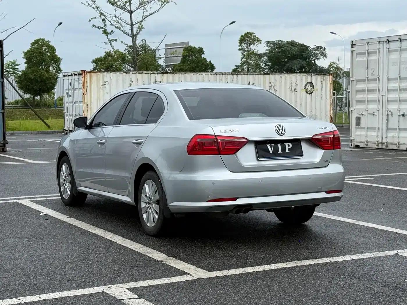 2013 Volkswagen Lavida Facelift 1.4TSI DSG Comfort Edition — миниатюра 6