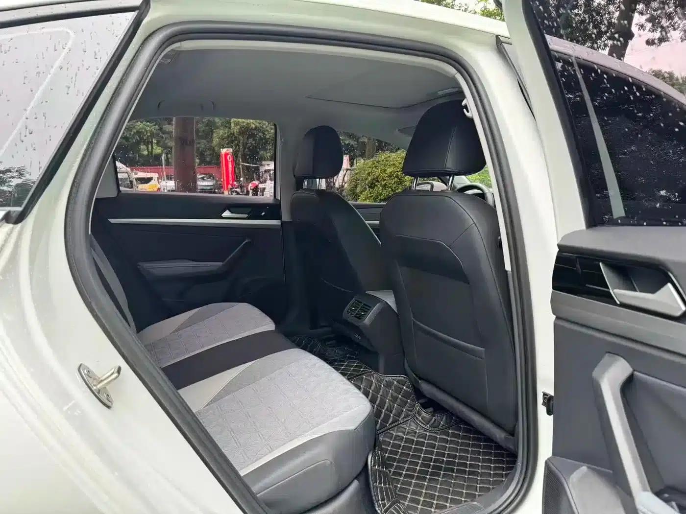 2024 Volkswagen Lavida 300TSI DSG Full Comfort Edition — миниатюра 14