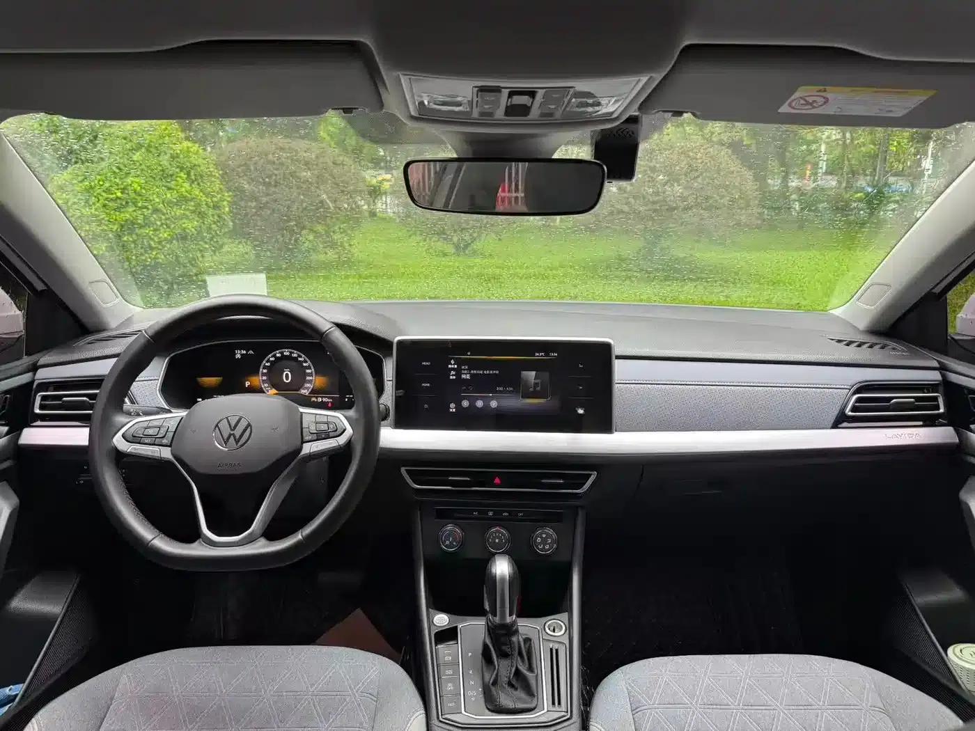 2024 Volkswagen Lavida 300TSI DSG Full Comfort Edition — миниатюра 10