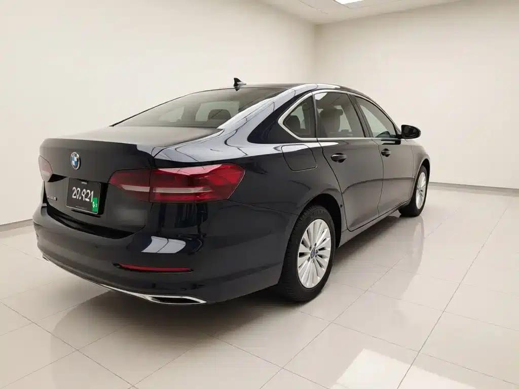 2021 Volkswagen Lavida 280TSI DSG Comfort Edition — миниатюра 4