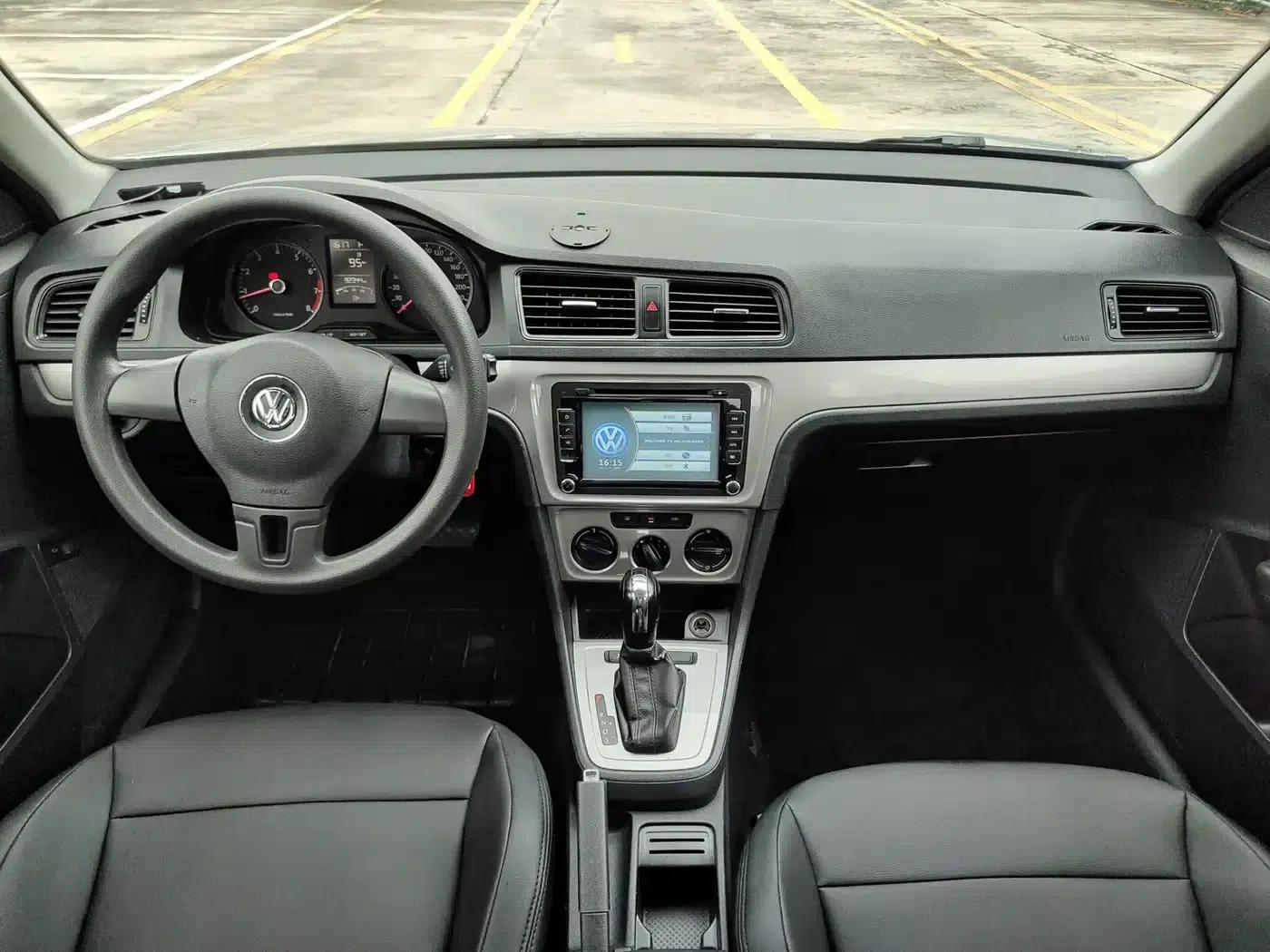 2013 Volkswagen Lavida Classic Facelift 1.6L Automatic Fashion Edition — миниатюра 7